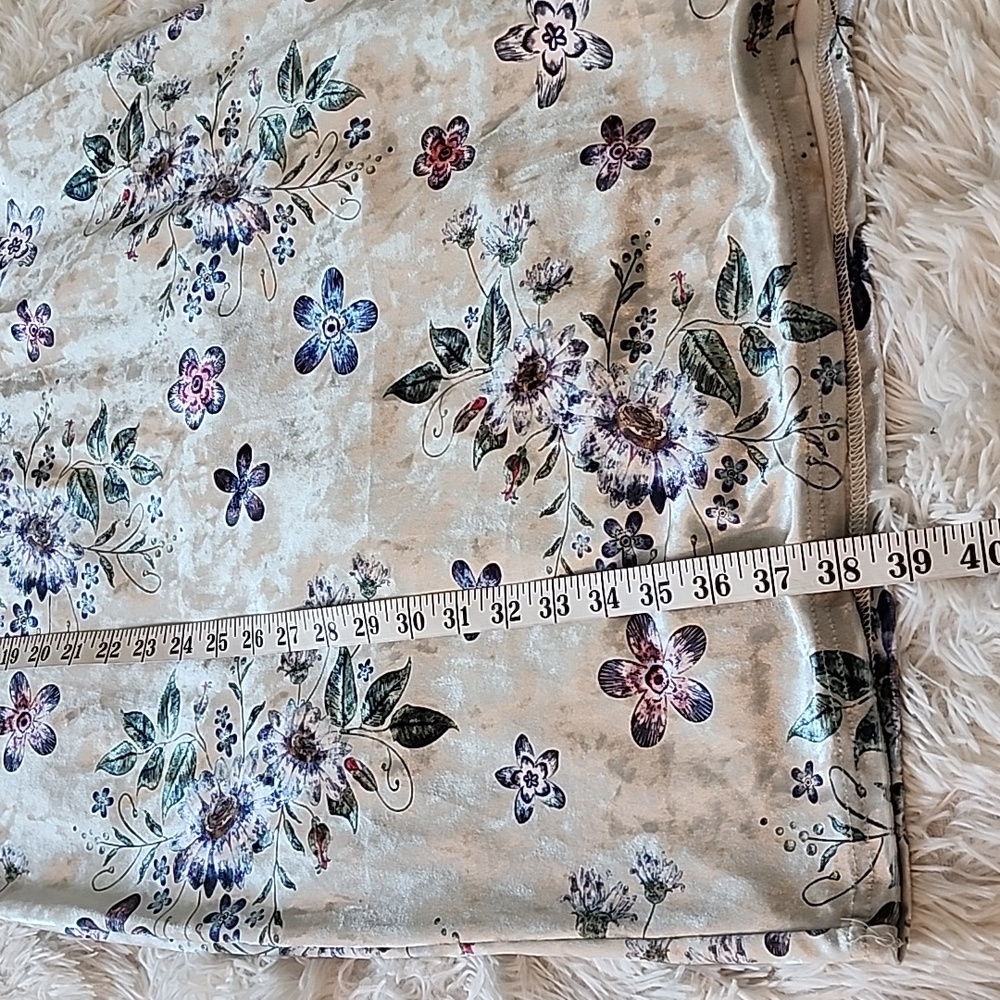 Angela Plus Floral Embroidered Women's Dress Brand New - Picture 6 of 10
